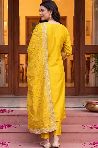 women ethnic motifs embroidered regular thread work kurta with trousers & with dupatta