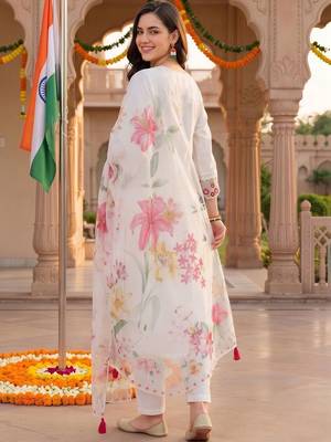 women floral embroidered regular thread work kurta with trousers & with dupatta 6