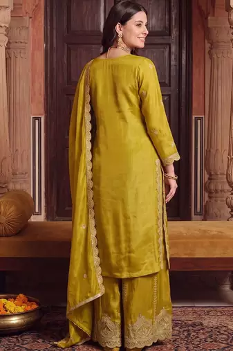 women ethnic motifs embroidered regular thread work kurta with palazzos & with dupatta