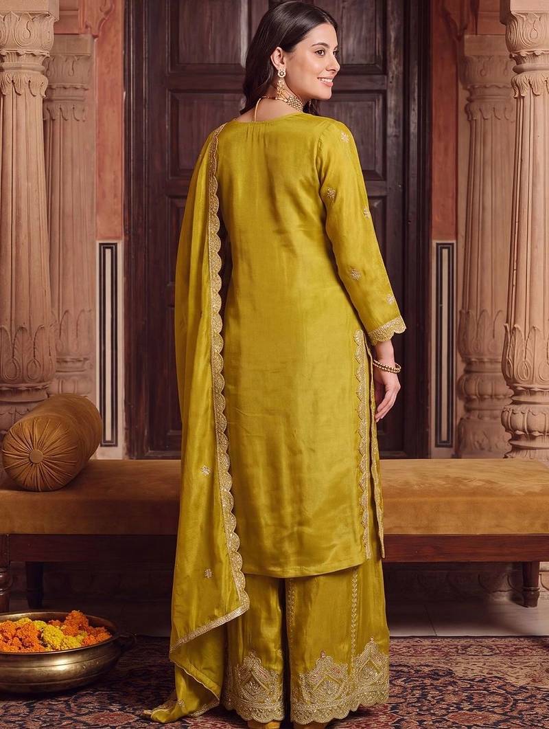 women ethnic motifs embroidered regular thread work kurta with palazzos & with dupatta
