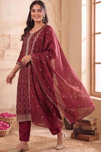 women ethnic motifs embroidered regular kurta with trousers & with dupatta