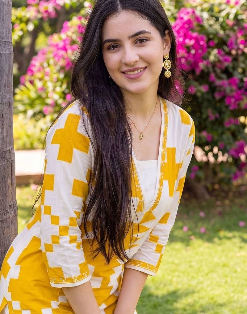 women printed regular kurta with palazzos