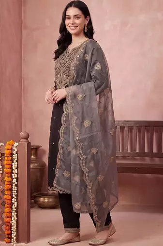 women ethnic motifs embroidered regular thread work kurta with trousers & with dupatta