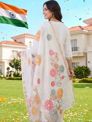 women ethnic motifs embroidered regular thread work kurta with trousers & with dupatta 5