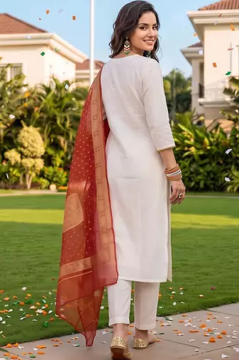 women floral embroidered regular thread work kurta with trousers & with dupatta