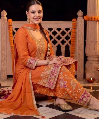 women ethnic motifs embroidered regular sequinned kurta with trousers & with dupatta 5