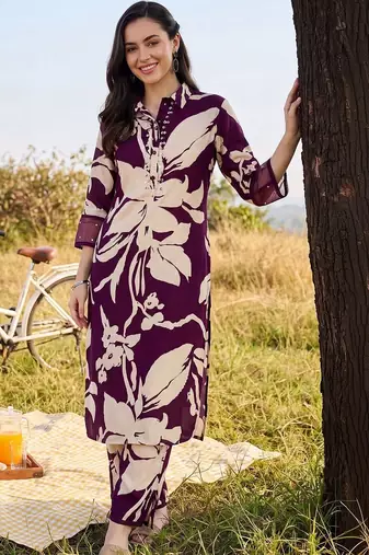 women floral printed regular sequinned kurta with trousers