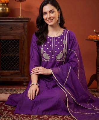 women ethnic motifs embroidered regular thread work liva kurta with trousers & with dupatta 5