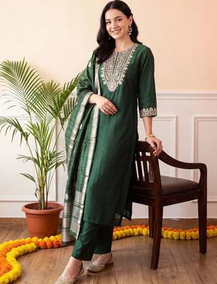 women ethnic motifs embroidered regular thread work liva kurta with trousers & with dupatta 2