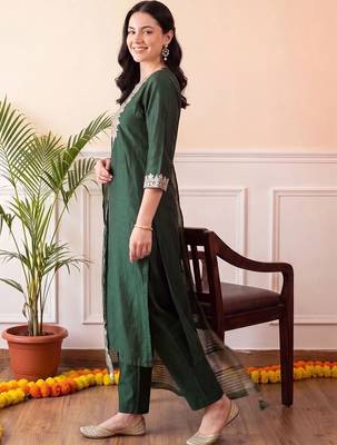 women ethnic motifs embroidered regular thread work liva kurta with trousers & with dupatta 4