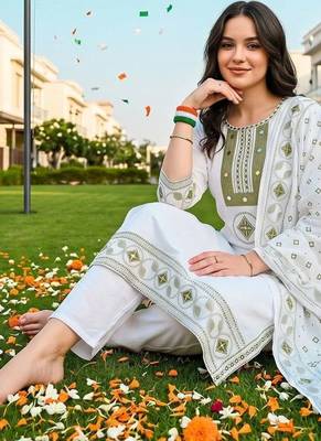 women ethnic motifs embroidered regular mirror work cotton kurta with trousers & with dupatta 2