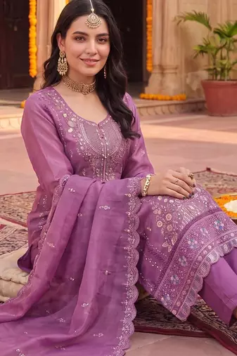 women ethnic motifs embroidered regular thread work kurta with trousers & with dupatta