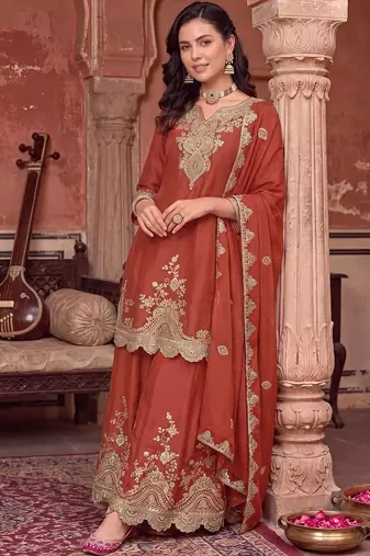 women ethnic motifs embroidered regular kurta with sharara & with dupatta