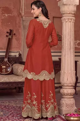women ethnic motifs embroidered regular kurta with sharara & with dupatta