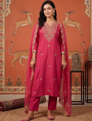 women ethnic motifs embroidered regular thread work kurta with trousers & with dupatta 1