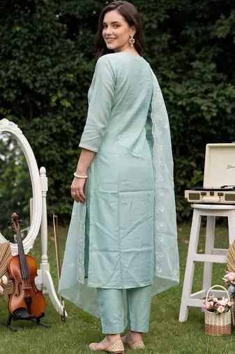 women ethnic motifs embroidered regular thread work kurta with trousers & with dupatta