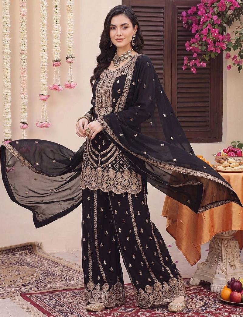 women ethnic motifs embroidered regular kurta with sharara & with dupatta