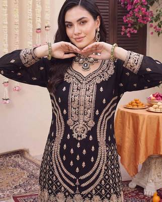 women ethnic motifs embroidered regular kurta with sharara & with dupatta 2