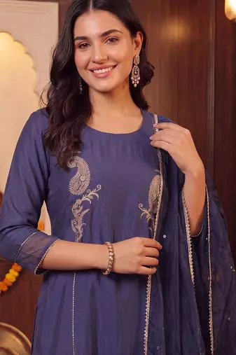 women ethnic motifs embroidered regular thread work kurta with trousers & with dupatta