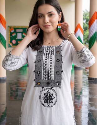 women ethnic motifs embroidered regular mirror work cotton kurta with trousers & with dupatta 3