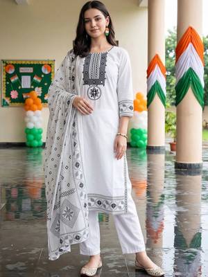 women ethnic motifs embroidered regular mirror work cotton kurta with trousers & with dupatta 5