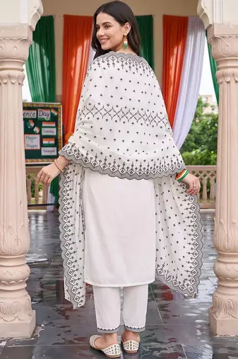 women ethnic motifs printed regular kurta with trousers & with dupatta