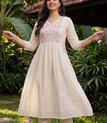 women floral embroidered empire thread work cotton kurta with trousers
