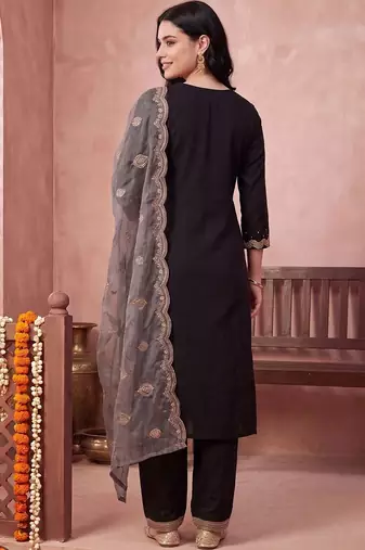 women ethnic motifs embroidered regular kurta with trousers & with dupatta