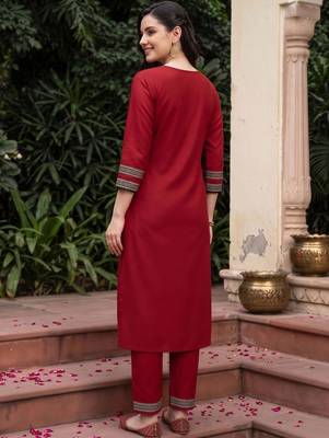 women printed regular gotta patti cotton kurta with trousers & with dupatta 4