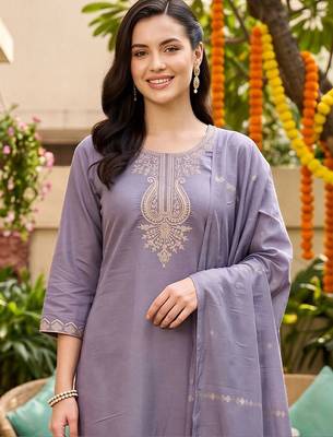 women ethnic motifs embroidered regular thread work kurta with trousers & with dupatta 5