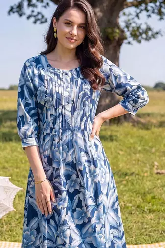 women floral printed regular cotton kurta with trousers