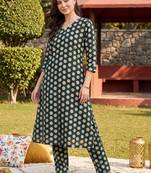 women printed regular cotton kurta with trousers