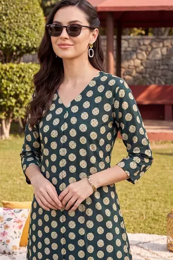 women printed regular cotton kurta with trousers
