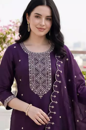 women ethnic motifs embroidered regular thread work kurta with trousers & with dupatta