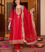 women ethnic motifs embroidered regular kurta with trousers & with dupatta