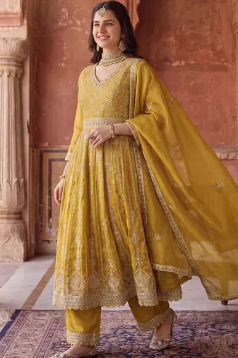 women ethnic motifs embroidered empire kurta with palazzos & with dupatta
