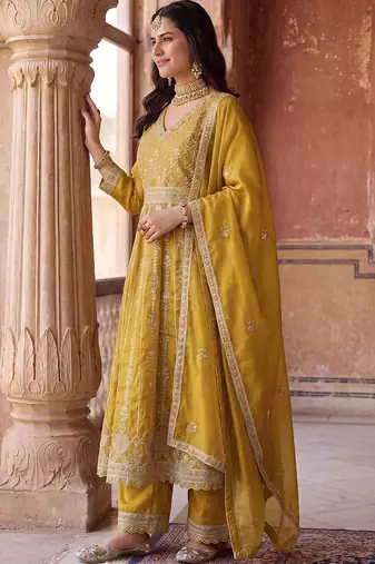 women ethnic motifs embroidered empire kurta with palazzos & with dupatta