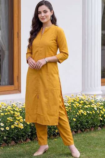 women regular thread work kurta with trousers