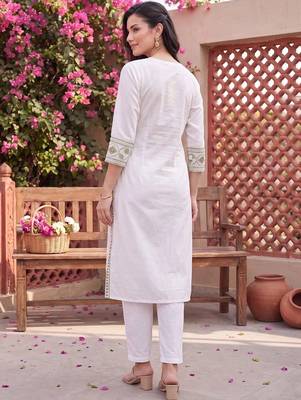 women ethnic motifs embroidered regular thread work cotton kurta with trousers & with dupatta 4