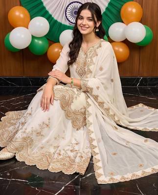 women ethnic motifs embroidered regular kurta with palazzos & with dupatta 2