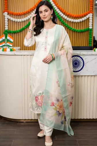 women floral embroidered regular thread work kurta with trousers & with dupatta