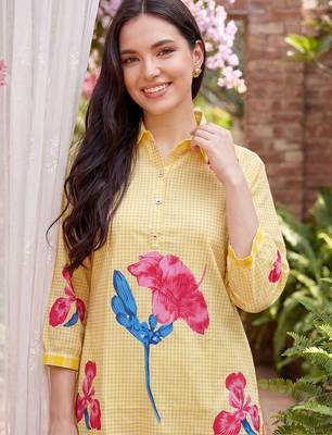 women printed regular cotton kurta with trousers 2