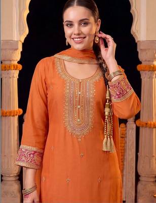 women ethnic motifs embroidered regular kurta with patiala & with dupatta 5