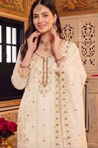 women ethnic motifs embroidered regular kurta with trousers & with dupatta