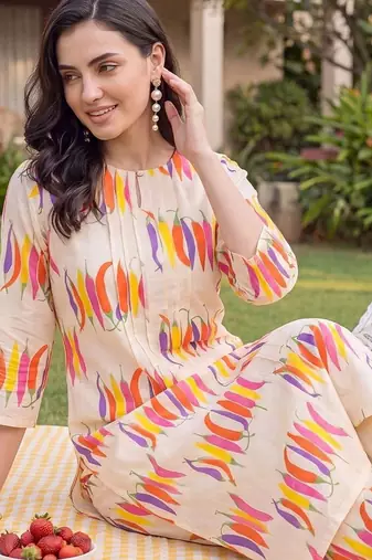 women printed regular cotton kurta with trousers