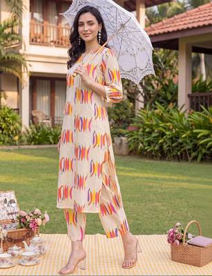 women printed regular cotton kurta with trousers 1