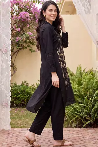 women ethnic motifs embroidered regular thread work kurta with trousers