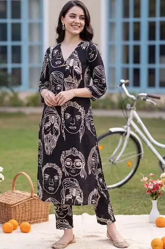 women printed regular cotton kurta with trousers