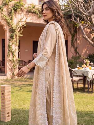 women ethnic motifs embroidered regular thread work cotton kurta with trousers & with dupatta 3