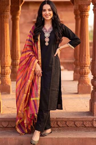 women ethnic motifs regular thread work kurta with trousers & with dupatta